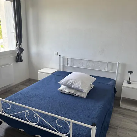 Apartament T2 4 Couchages 15 Minutes De Valras 5 Minutes Du Centre *